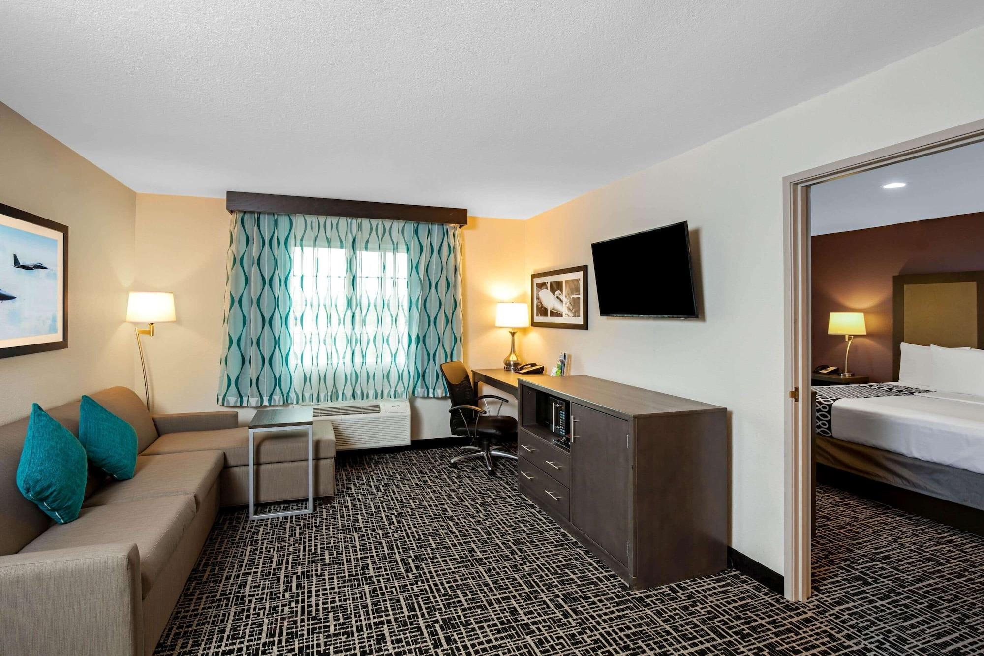 La Quinta Inn & Suites By Wyndham Las Vegas Nellis Exterior foto