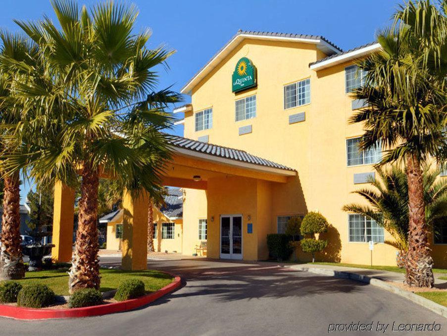 La Quinta Inn & Suites By Wyndham Las Vegas Nellis Exterior foto
